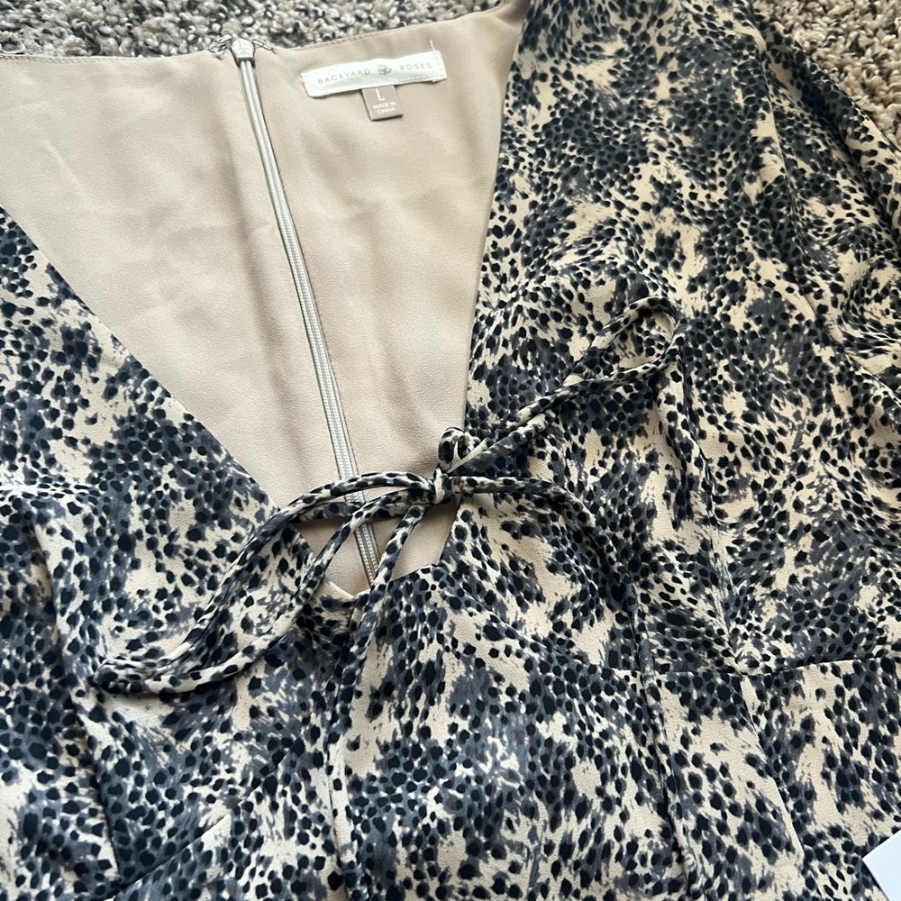 NWT Backyard Roses Floral Mini Dress - Picture 4 of 5